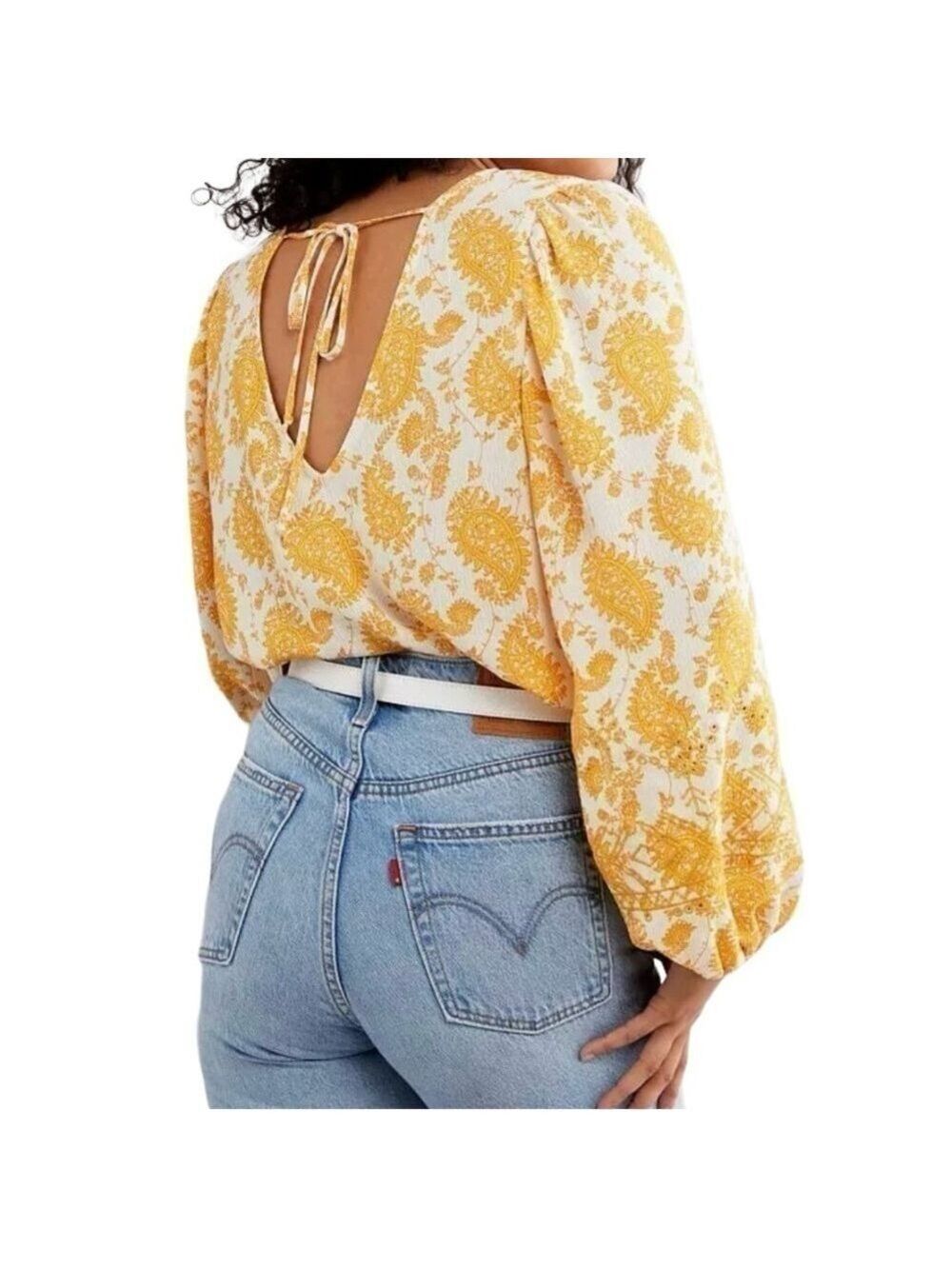 Daytrip Women's Yellow/White Paisley Tie Back Perfect Summer Shirt Size Small